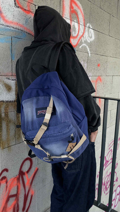 Backpack with stripes